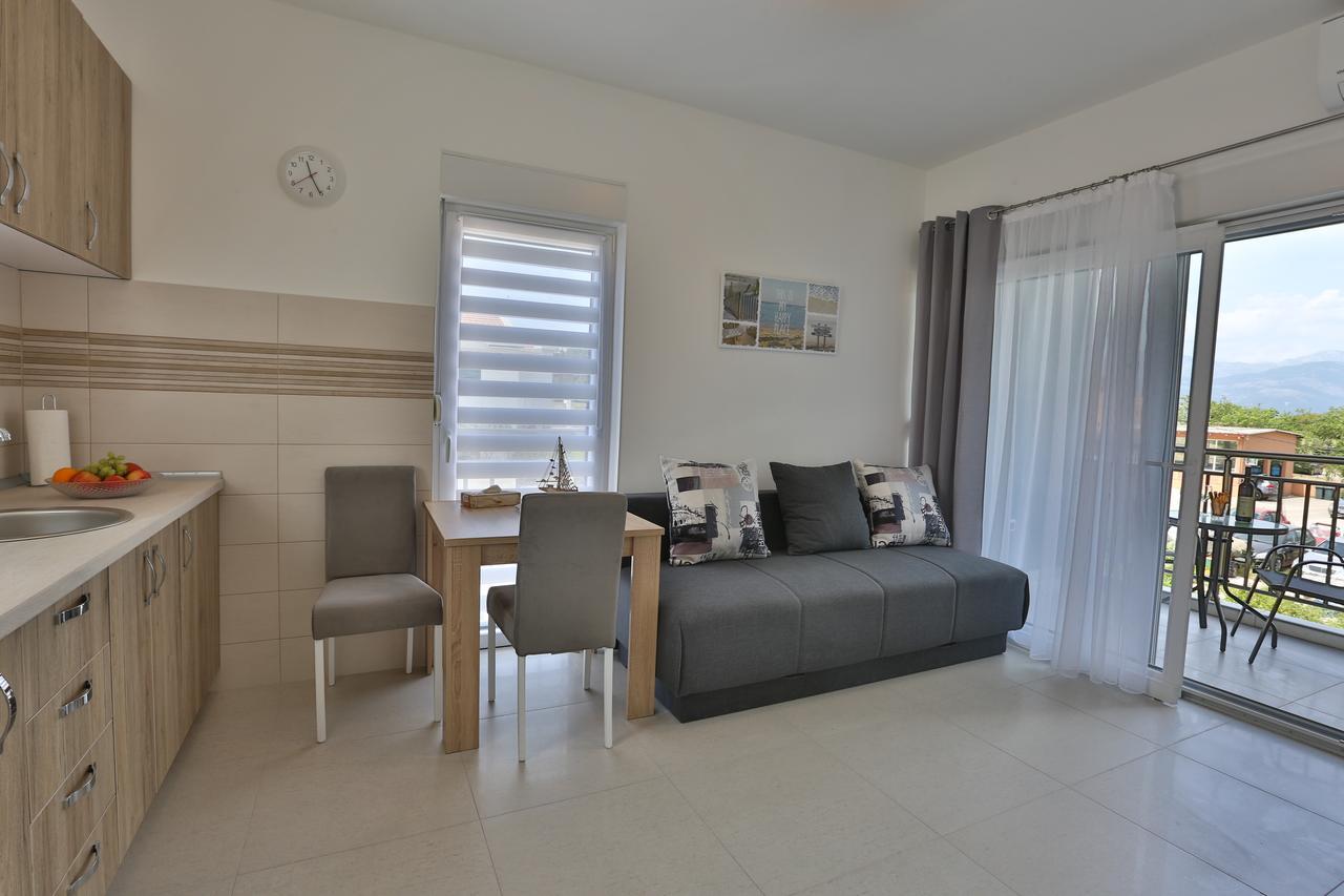 Kristina Apartments Tivat Extérieur photo