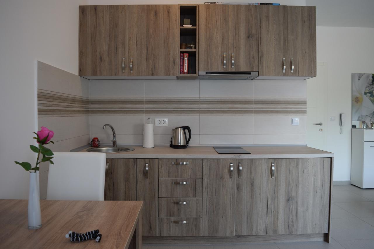 Kristina Apartments Tivat Extérieur photo