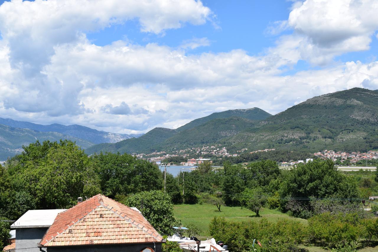 Kristina Apartments Tivat Extérieur photo