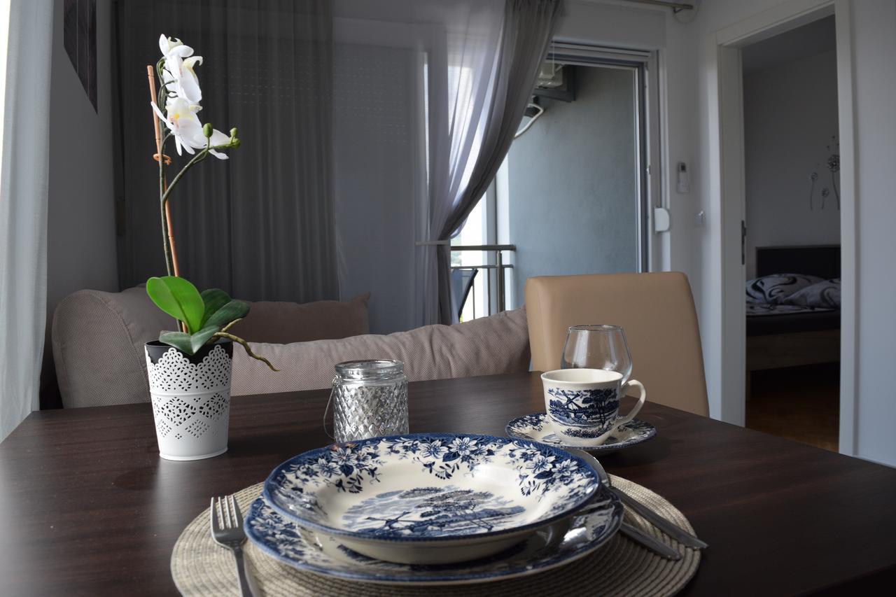 Kristina Apartments Tivat Extérieur photo