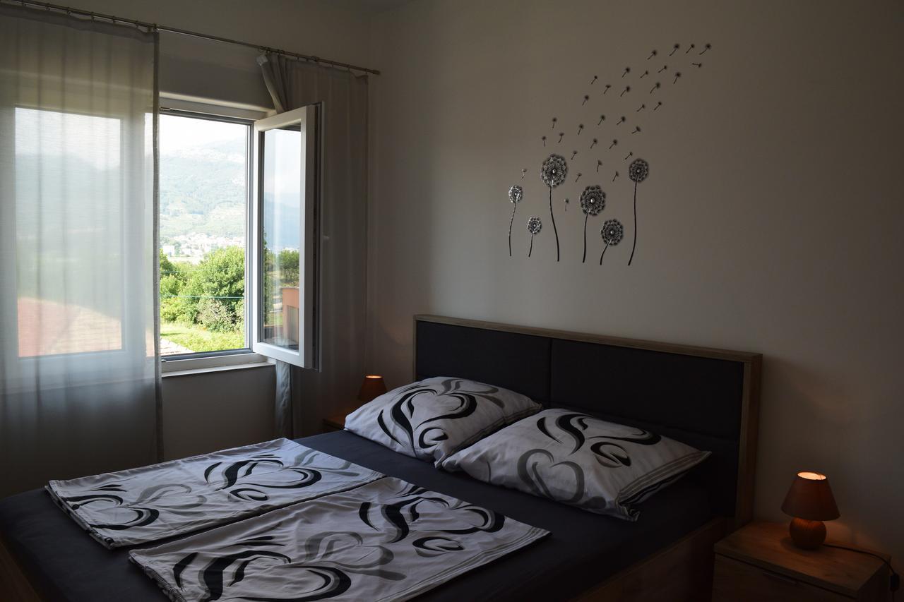 Kristina Apartments Tivat Extérieur photo