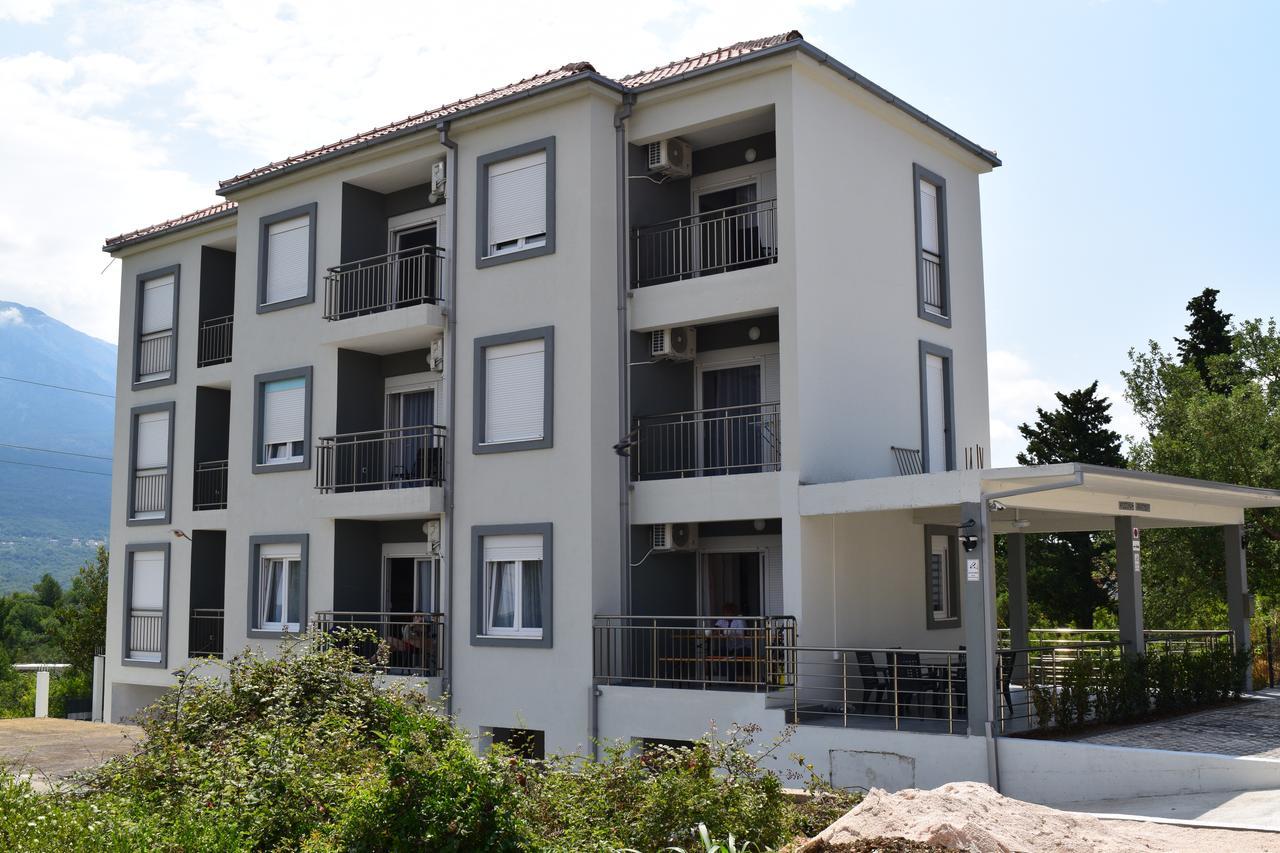 Kristina Apartments Tivat Extérieur photo